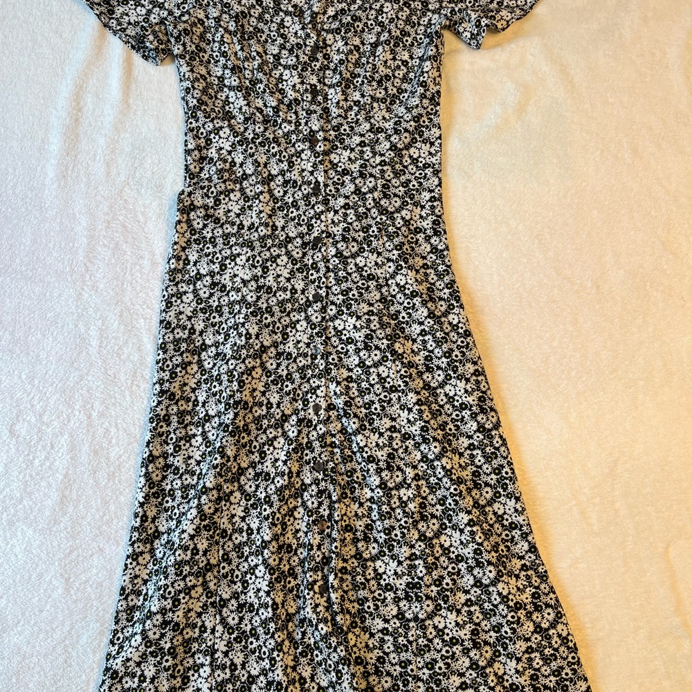 Levi's Black and White Floral Button-Front Midi Dress